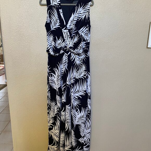 Jessica Howard Petite Twist-Front Maxi Dress, size 14P - Picture 4 of 9